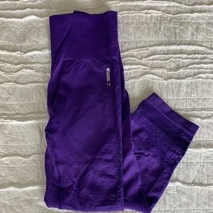 Gymshark Women’s Vital Energy Crop Leggings